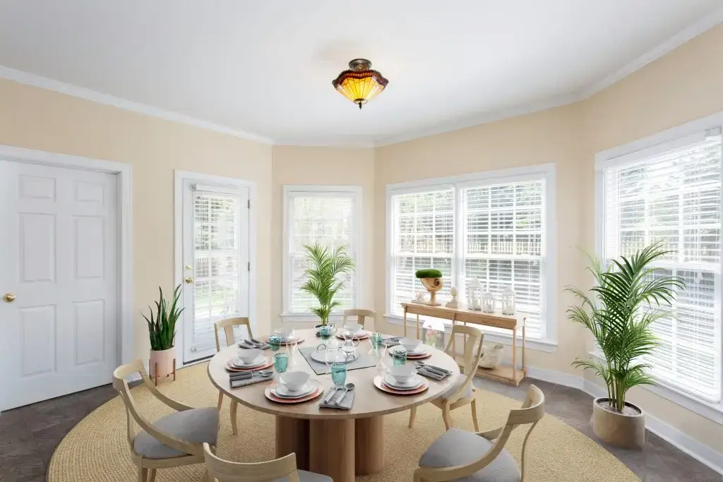 Dining room — after virtual staging